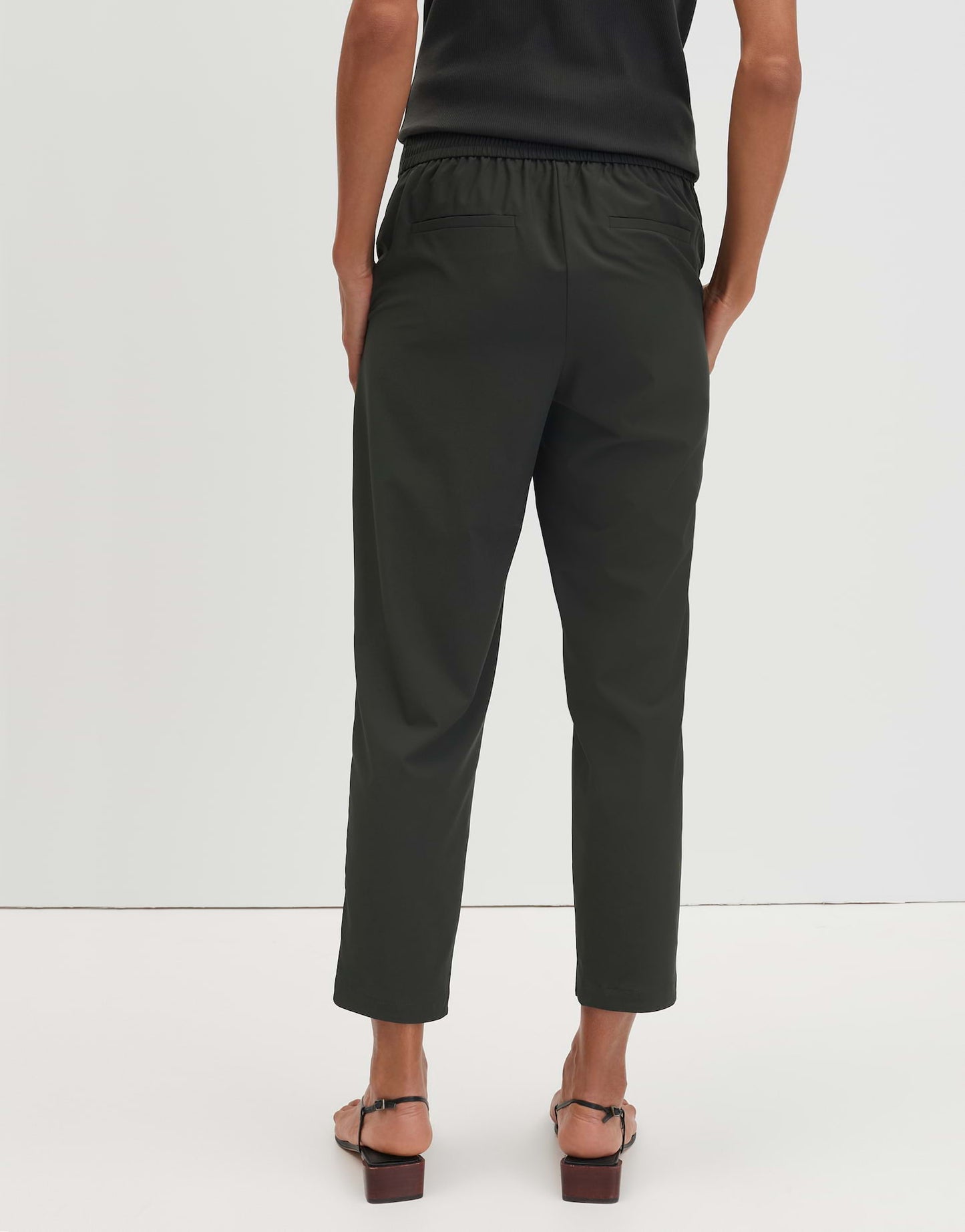 Charlie (Midnight Olive)