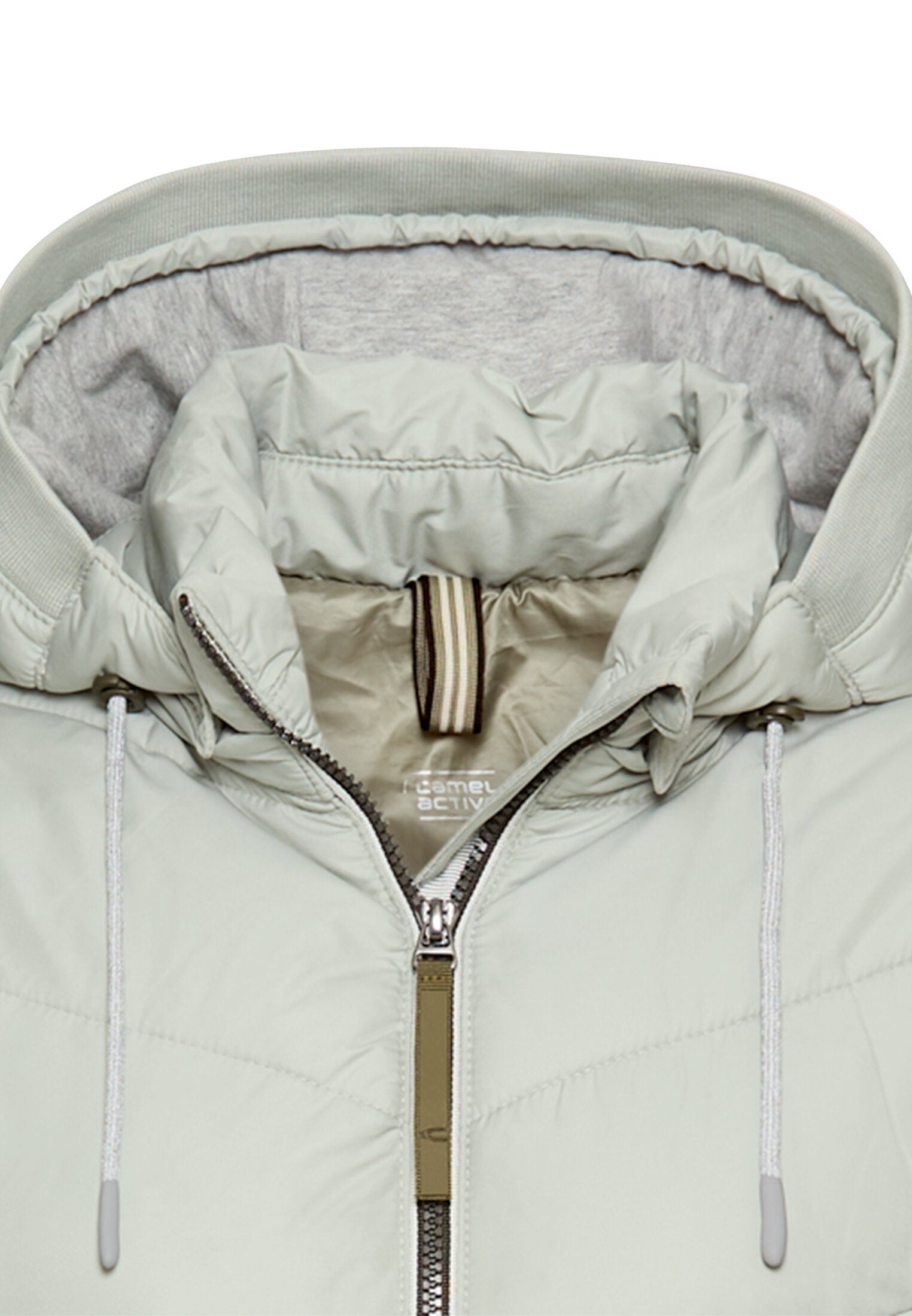 Wattierte Jacke mit abnehmbarer Kapuze (Light Sage)
