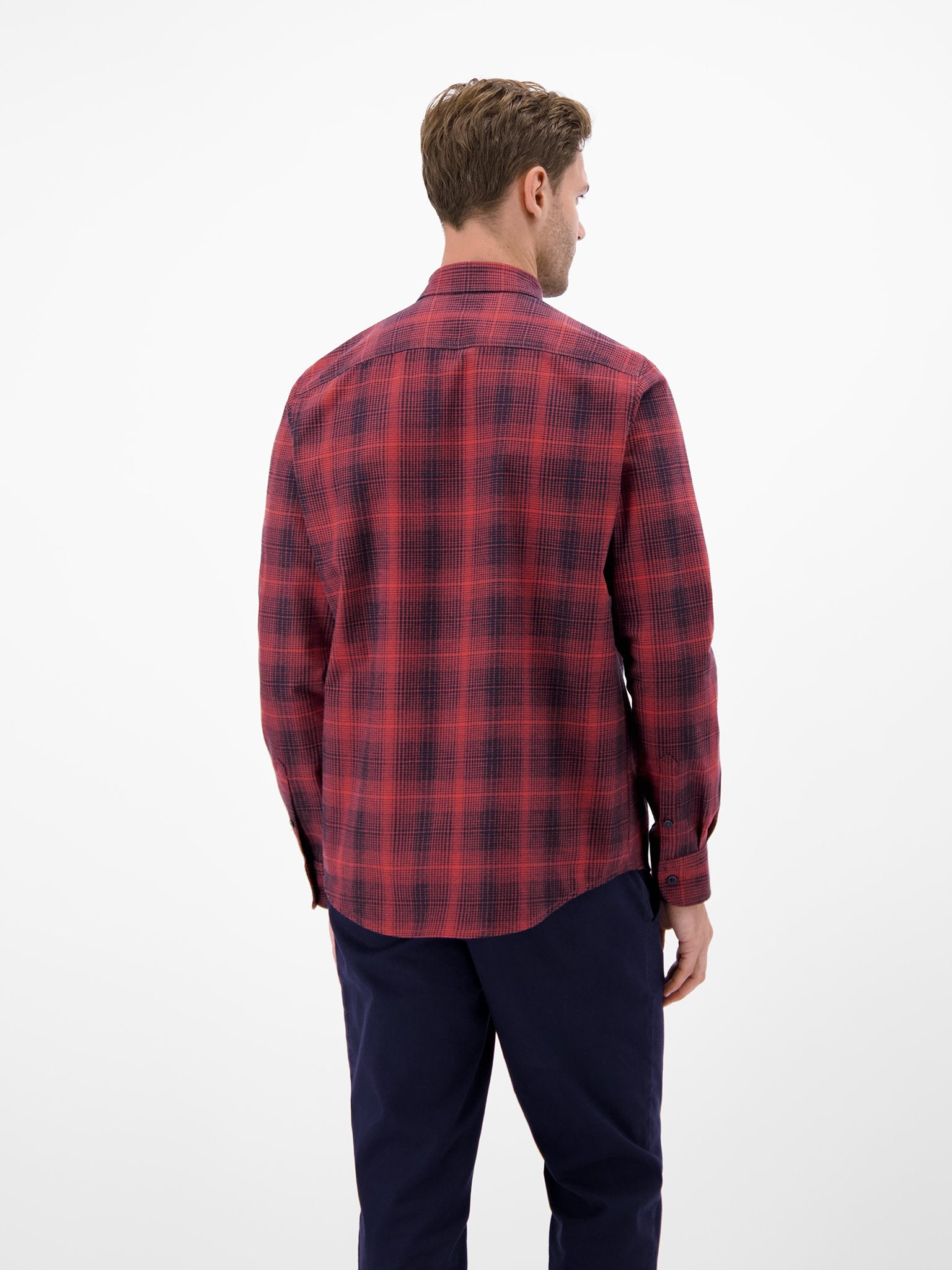 Button Down (Maple Red)