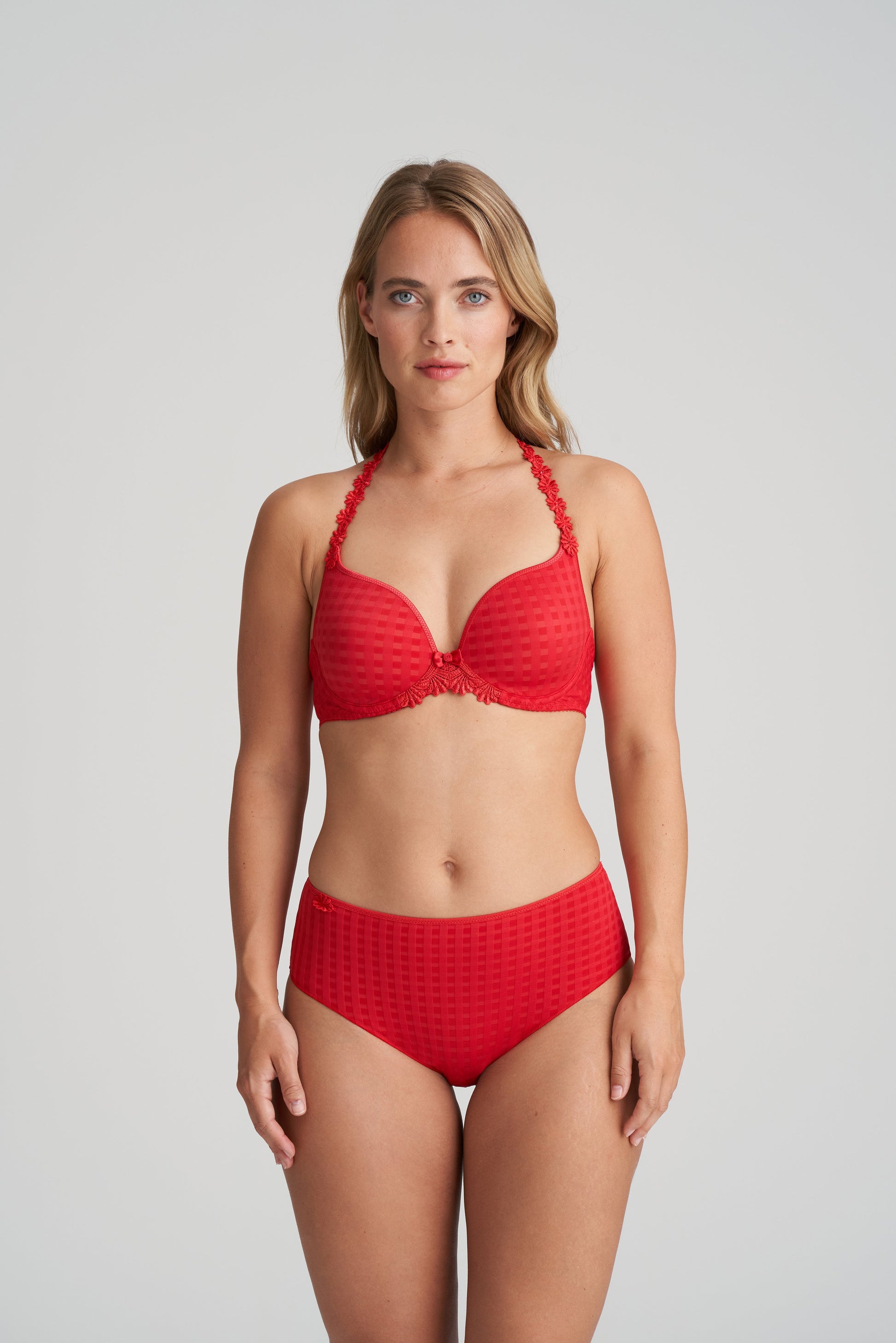 AVERO scarlet Unterlegter BH Herzform (Sca)