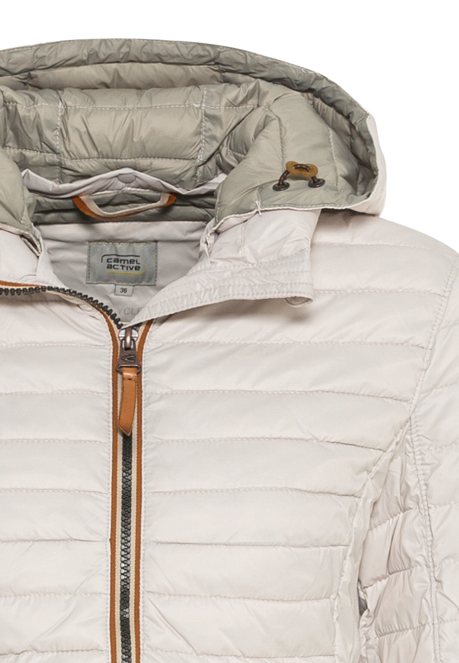 Leicht wattierte Steppjacke aus recyeltem Polyamid (Pearl)