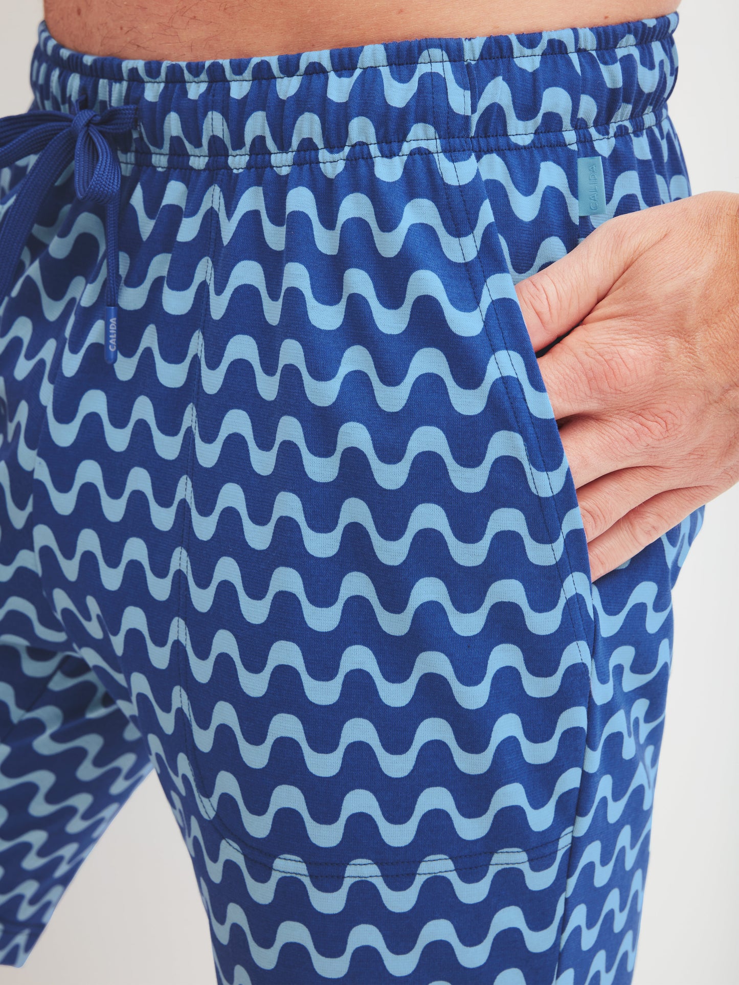 MEN Shorts (Mazarine Blue)