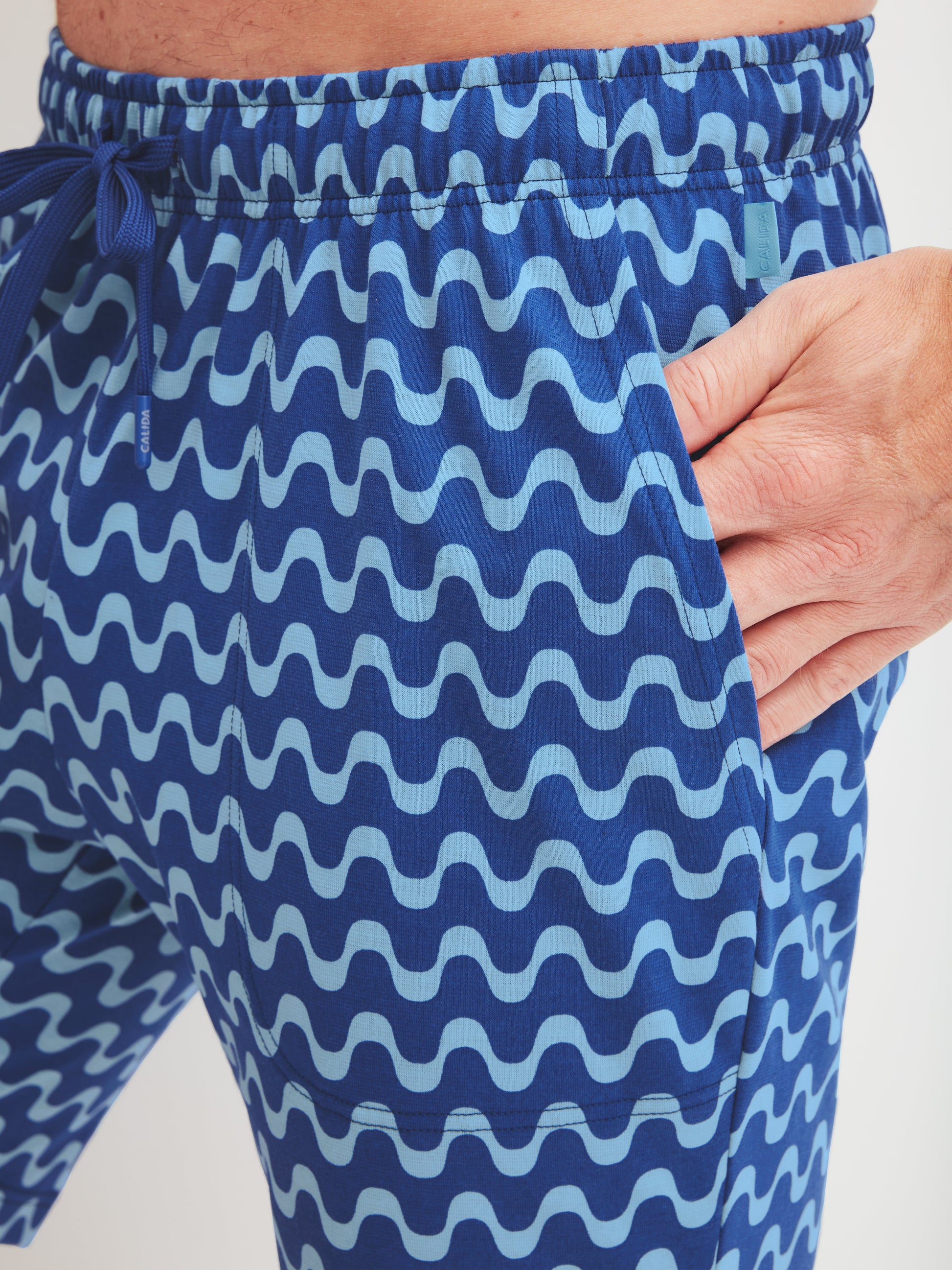 MEN Shorts (Mazarine Blue)