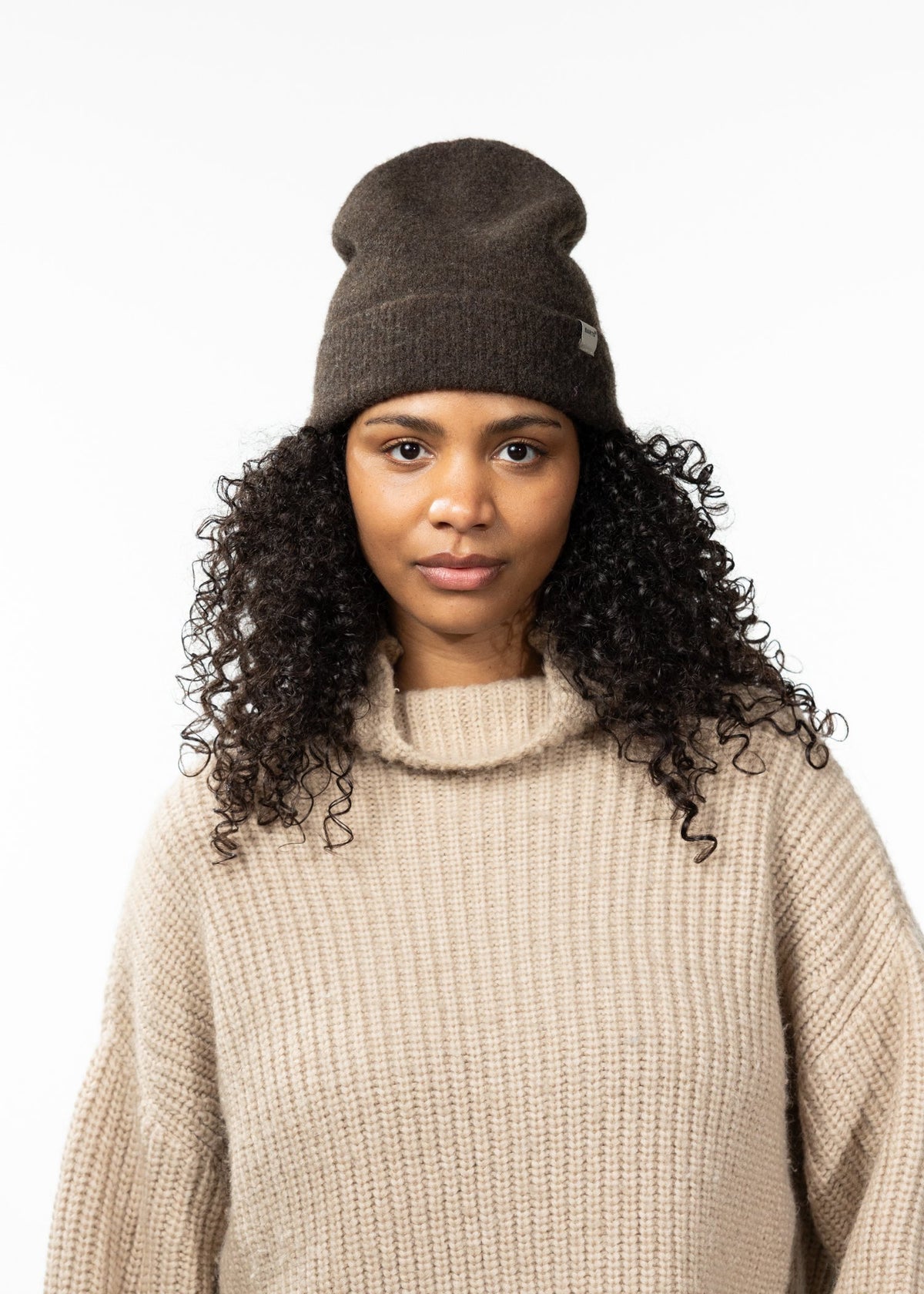 Fhearna Beanie (Beige Dark Brown)