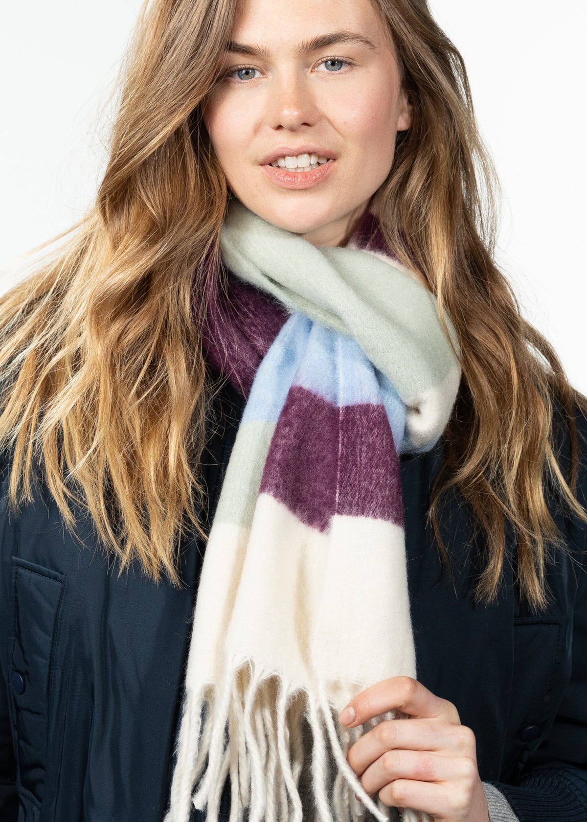 Eluzabeth Scarf (Red Aubergine)
