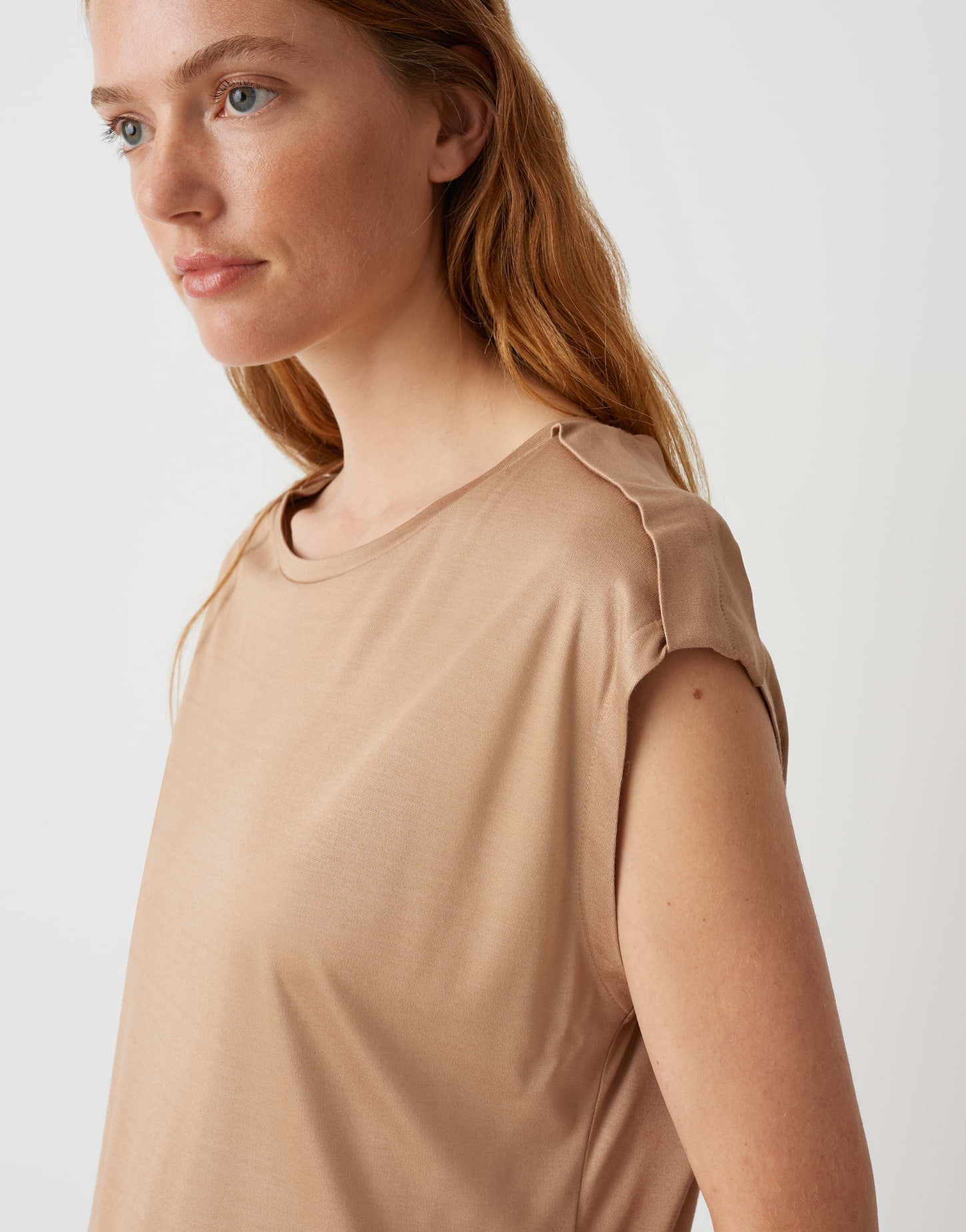 Sestern (Creamy Camel)