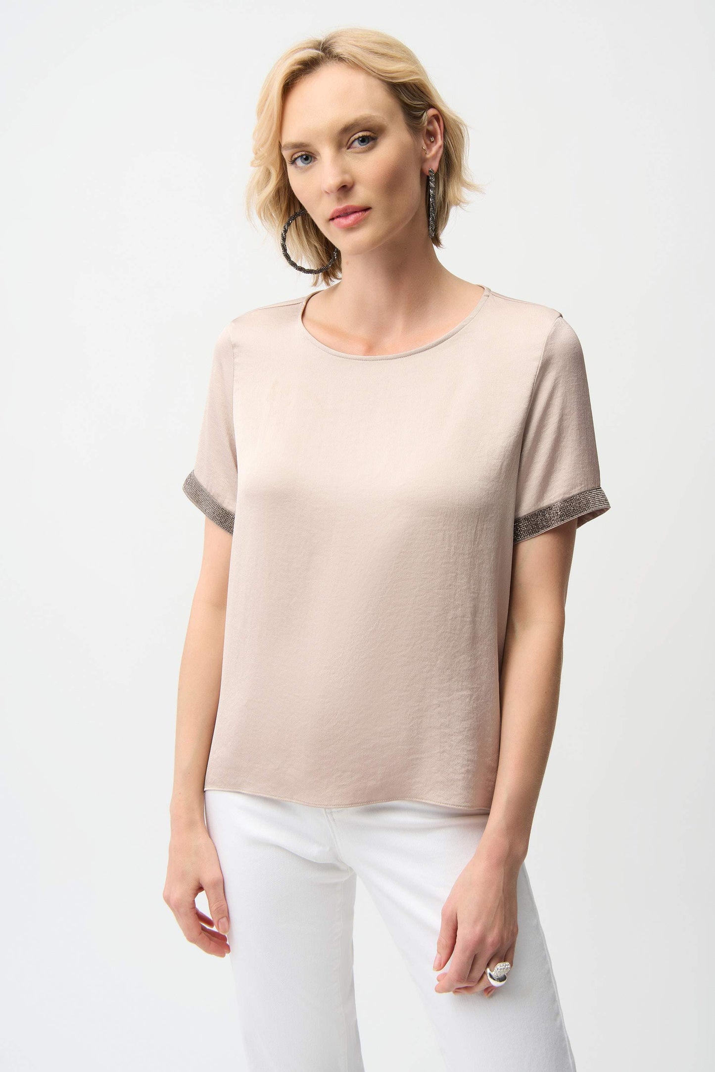 Oberteil aus recyceltem Satin mit Strasssteinen (Pergament)