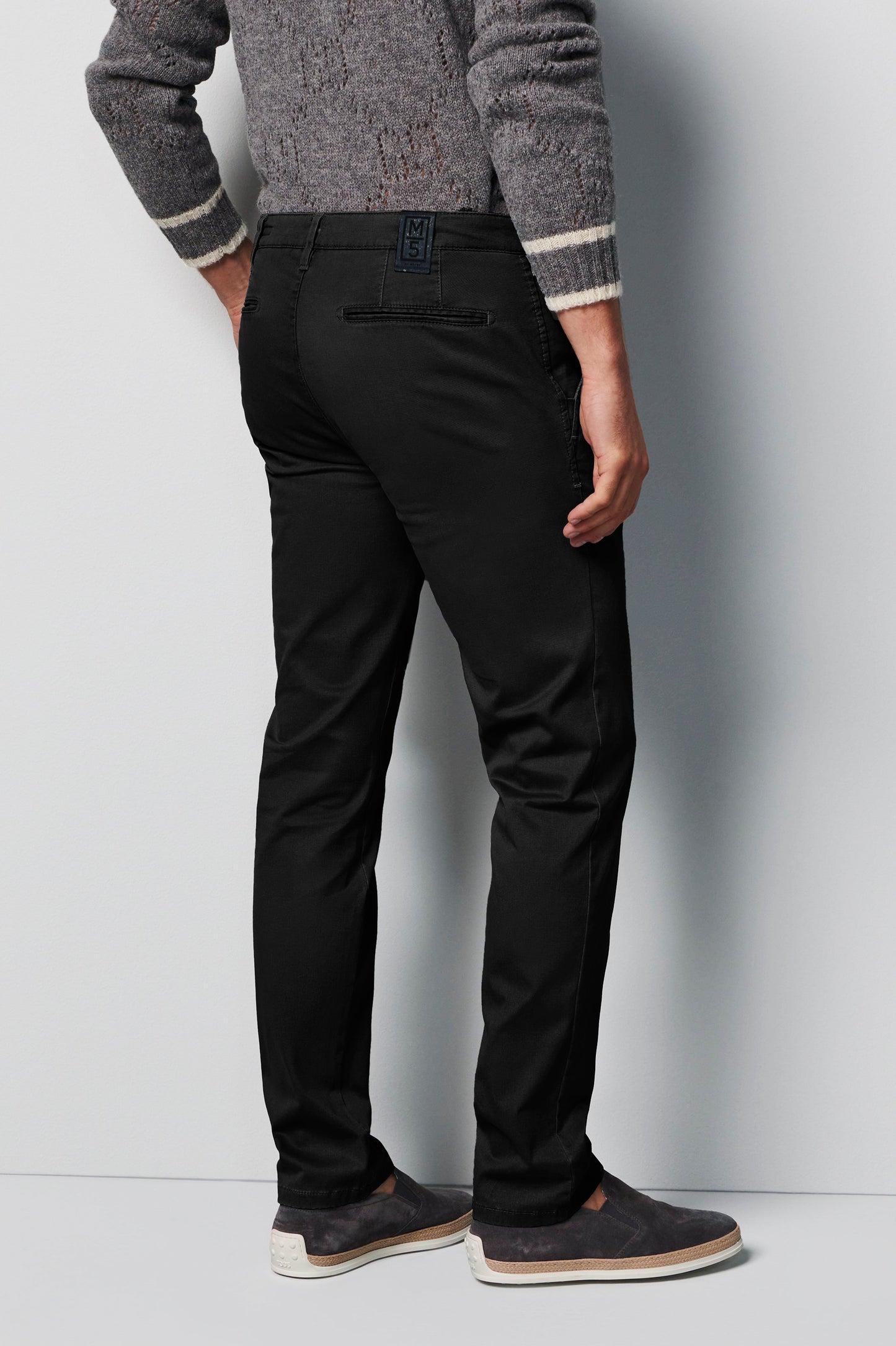 M5 Chino 9-6001 (Schwarz)