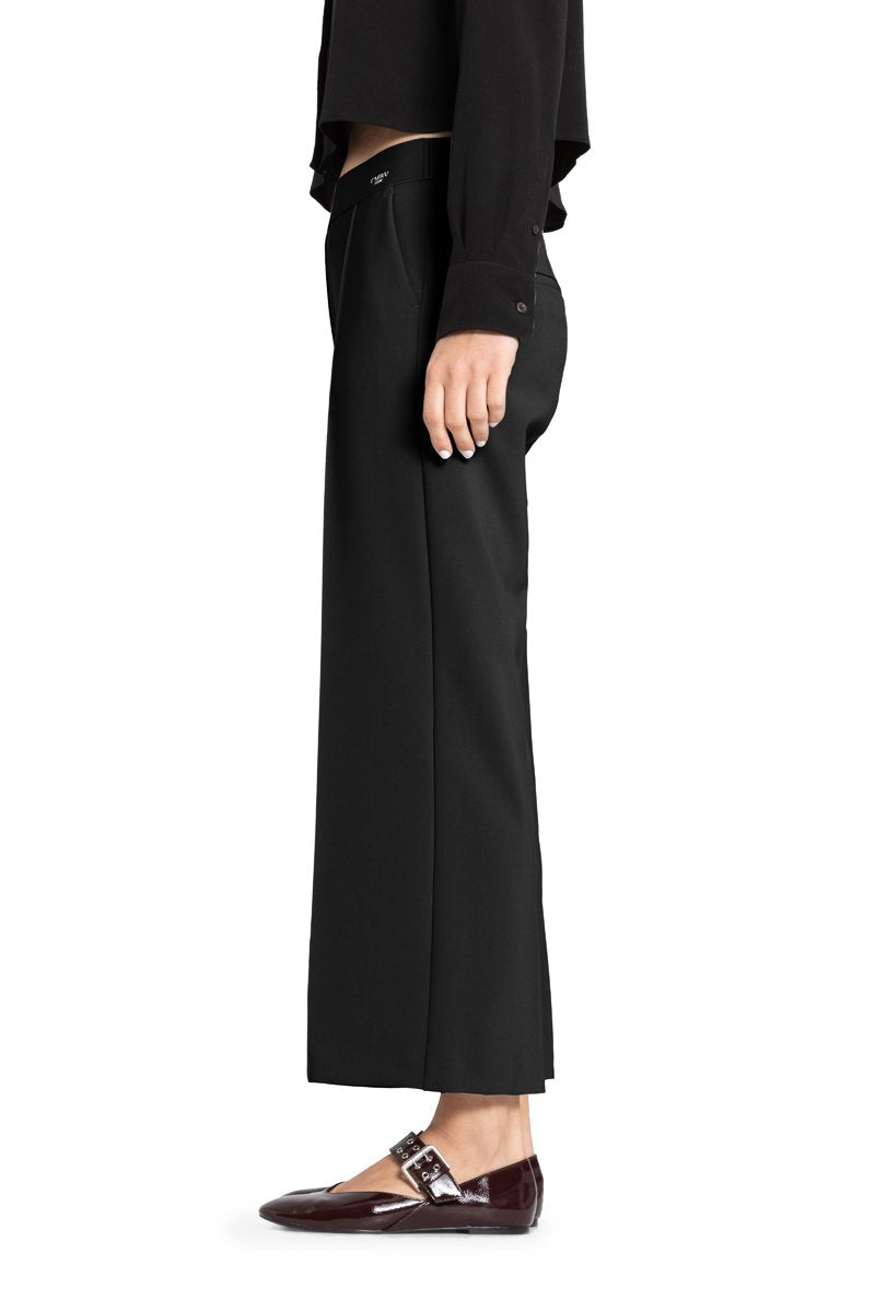 Cameron (Black)