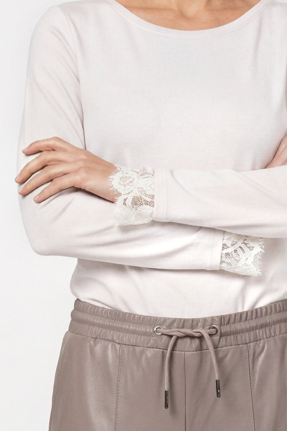 Langarmshirt mit Spitzenborte (Pearly)