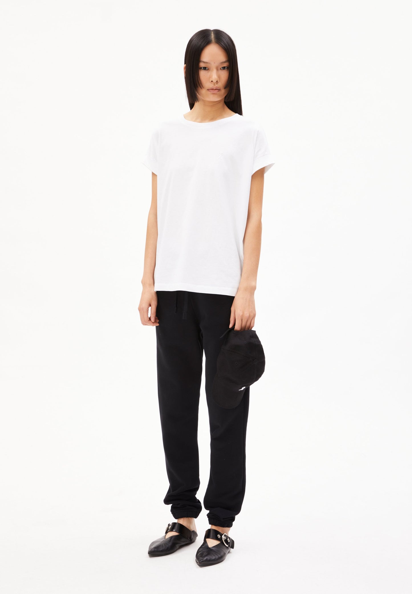 Idaara (White)