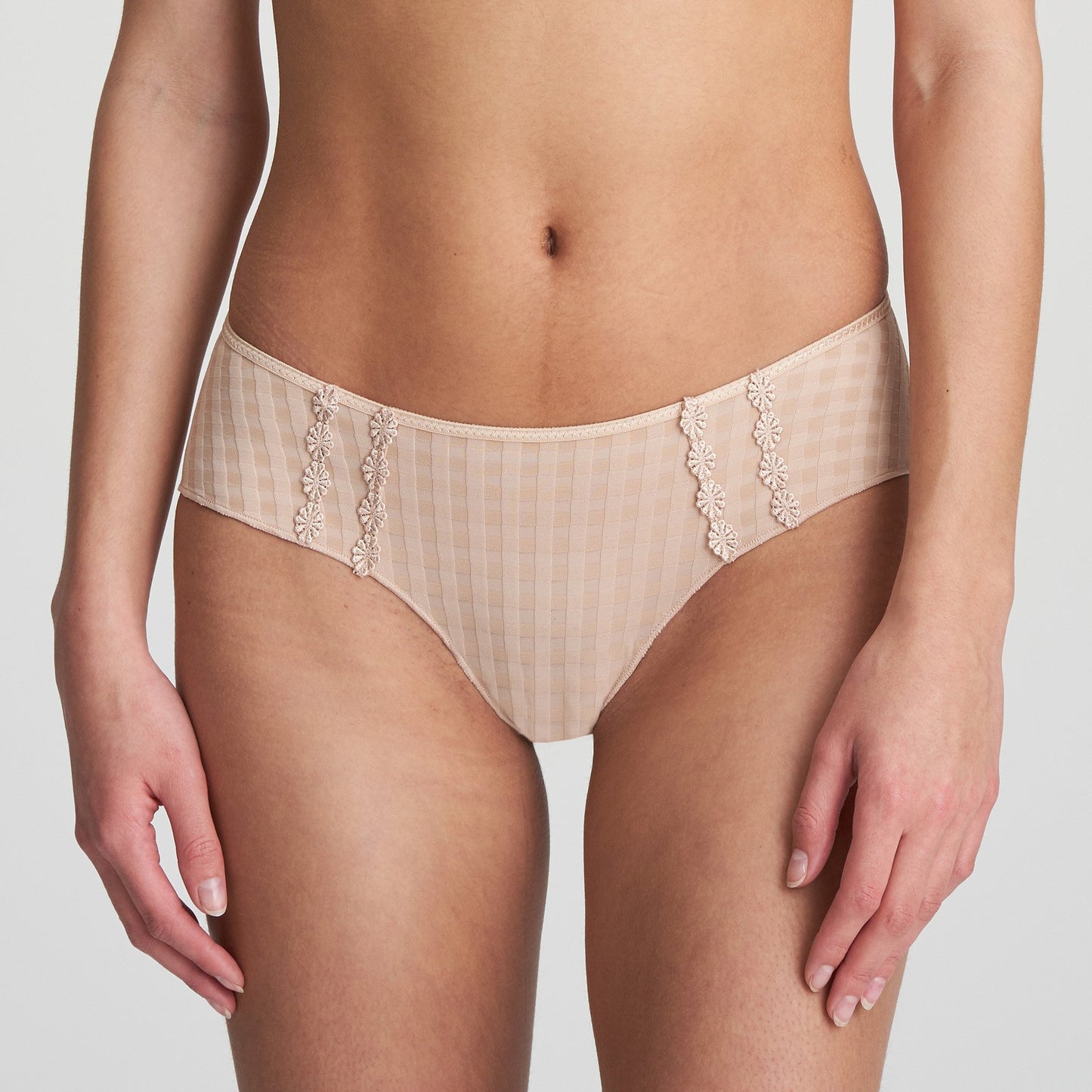 AVERO caffé latte Hotpants (Cal)