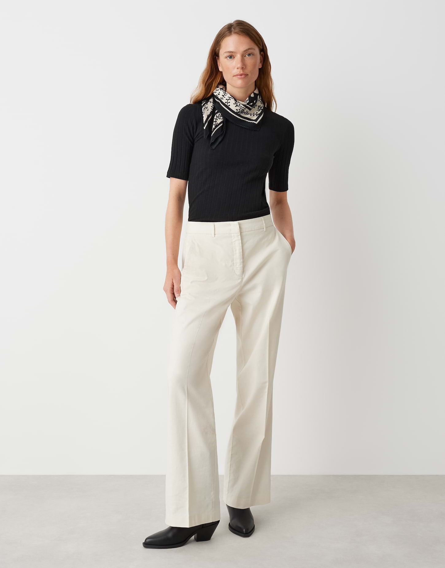 Savka (Black)