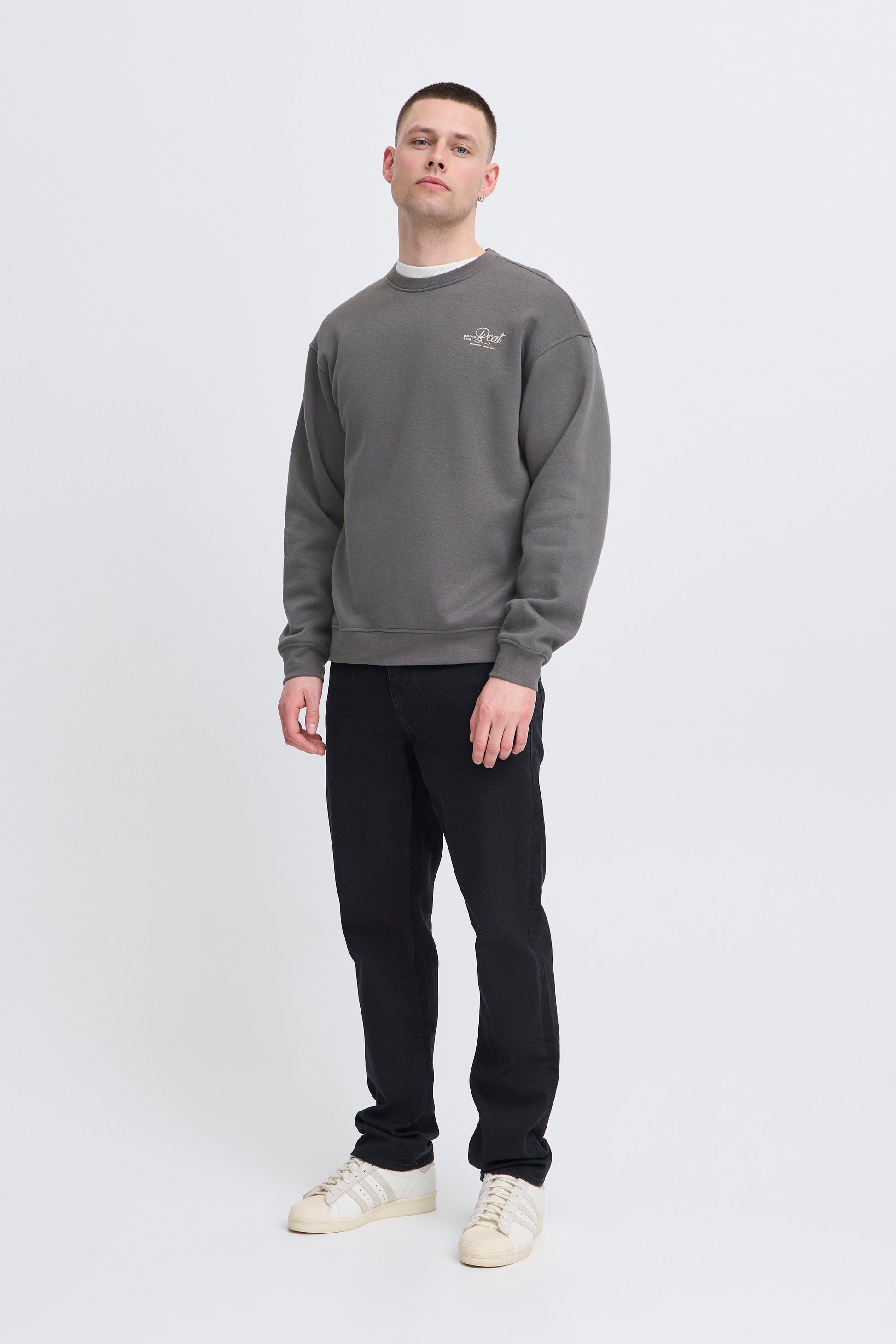 BHISMO sweatshirt (Iron Gate)