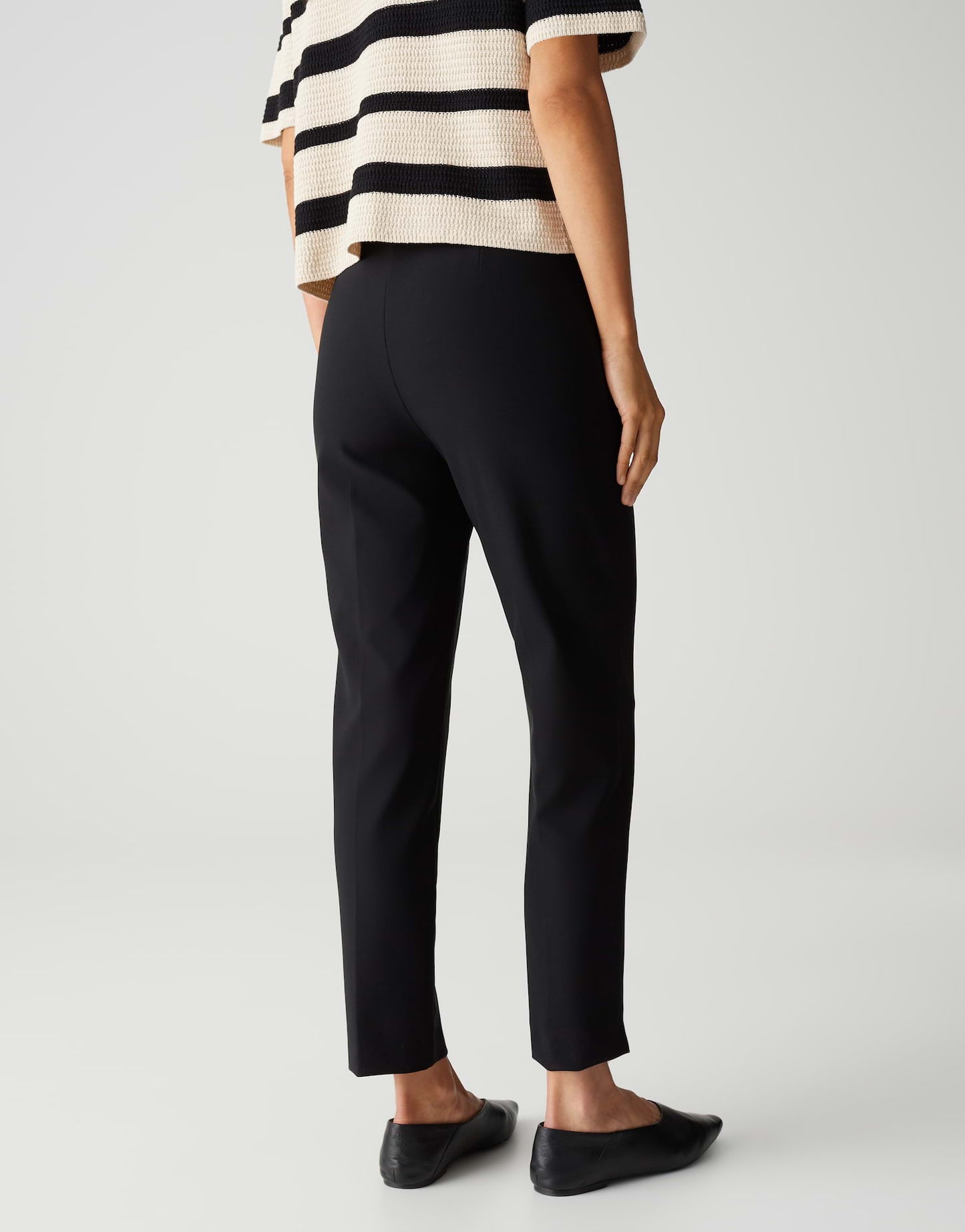 Ellina ease