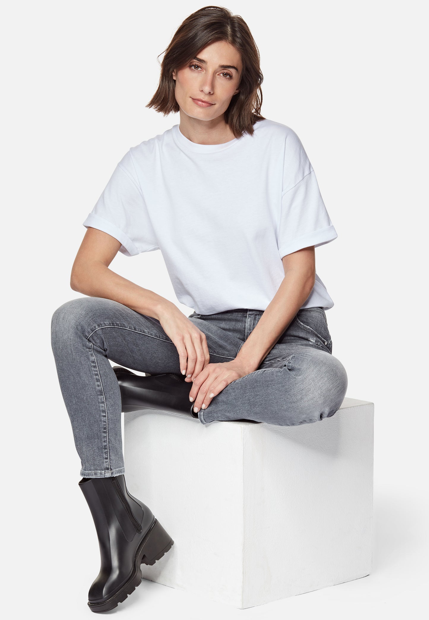 Sophie (Grey Ripped Me)