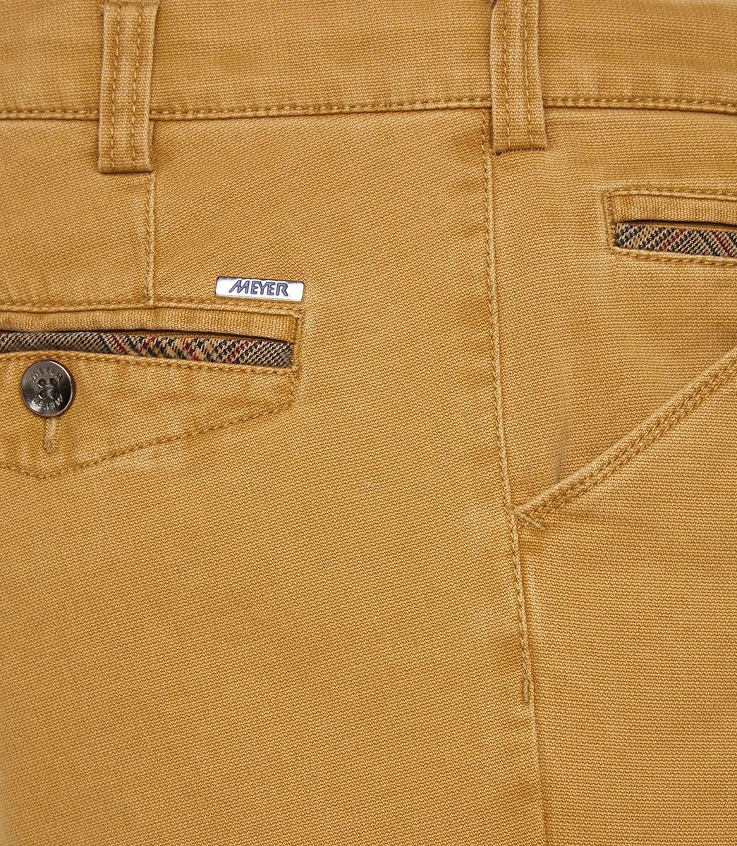 Chicago 2-5568-19 (Camel)