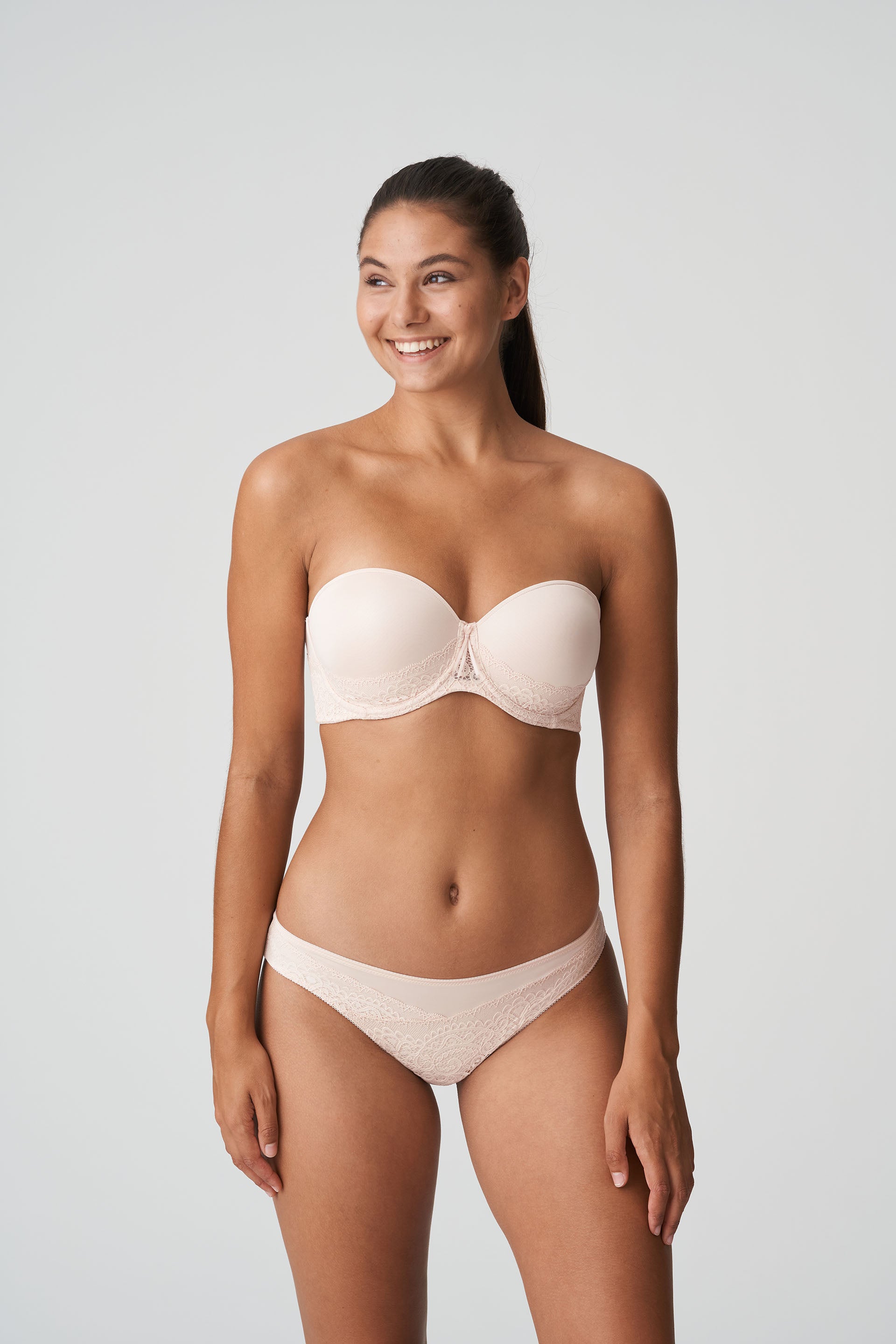I DO silky tan Unterlegter BH trägerlos (Skt)