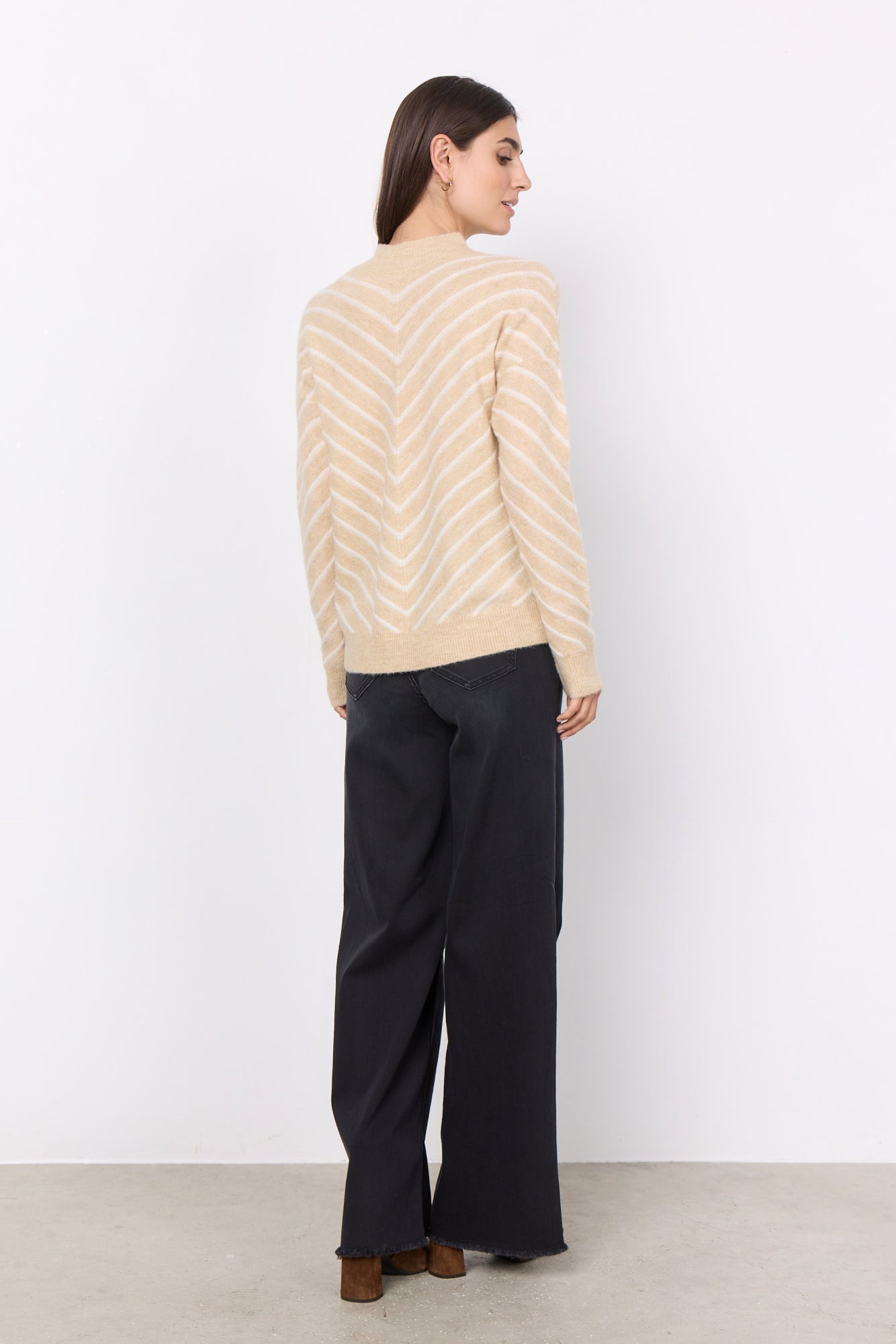 SC-NESSIE STRIPE 53