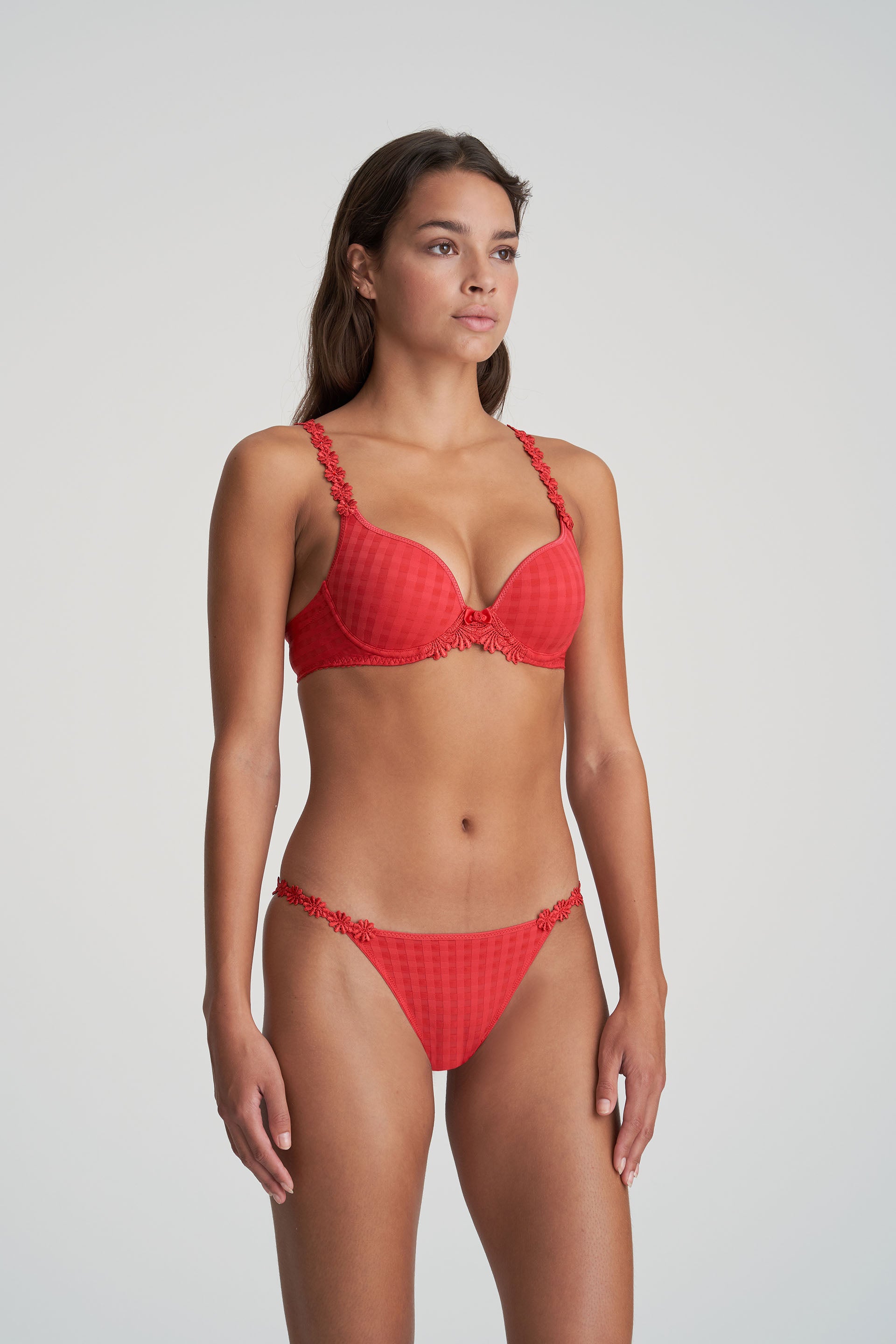 AVERO scarlet Unterlegter BH Herzform (Sca)