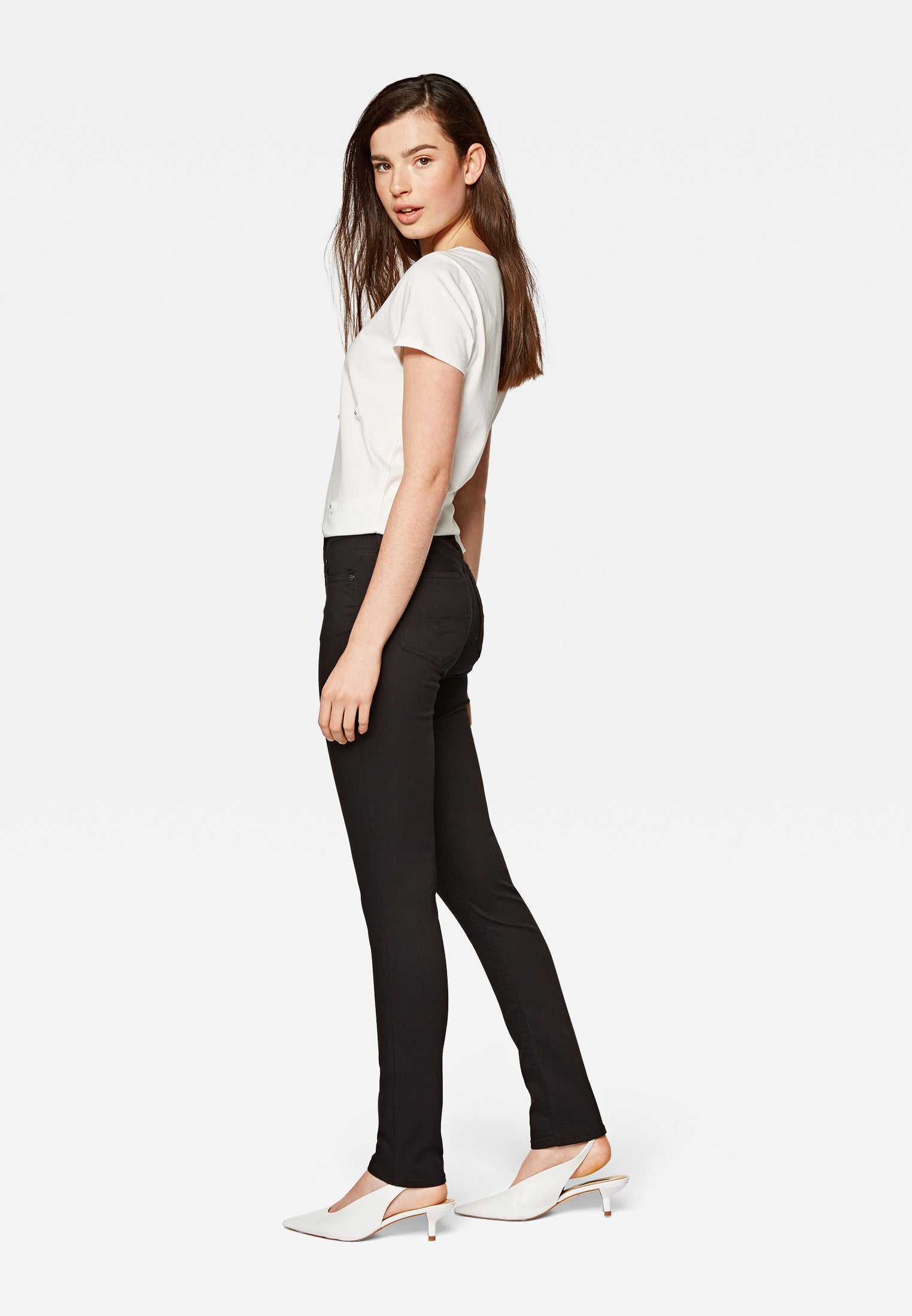 Nicole (Black Dream Co)